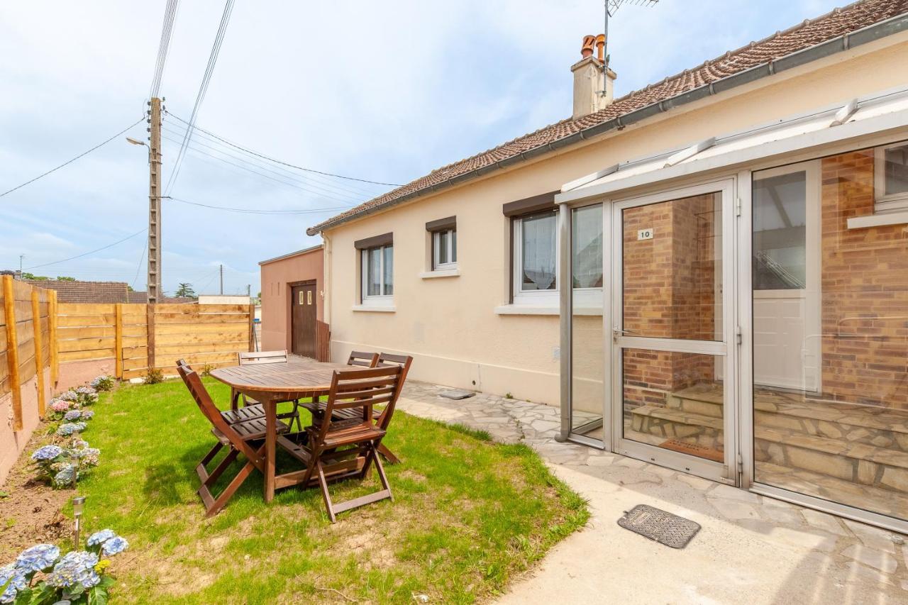 Gite Renardeau - Maison A Deux Pas Du Centre Ville Карантан Екстер'єр фото