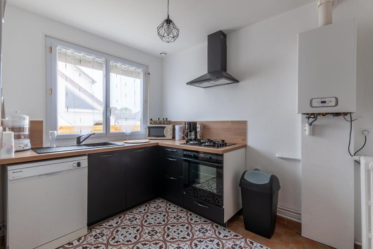 Gite Renardeau - Maison A Deux Pas Du Centre Ville Карантан Екстер'єр фото
